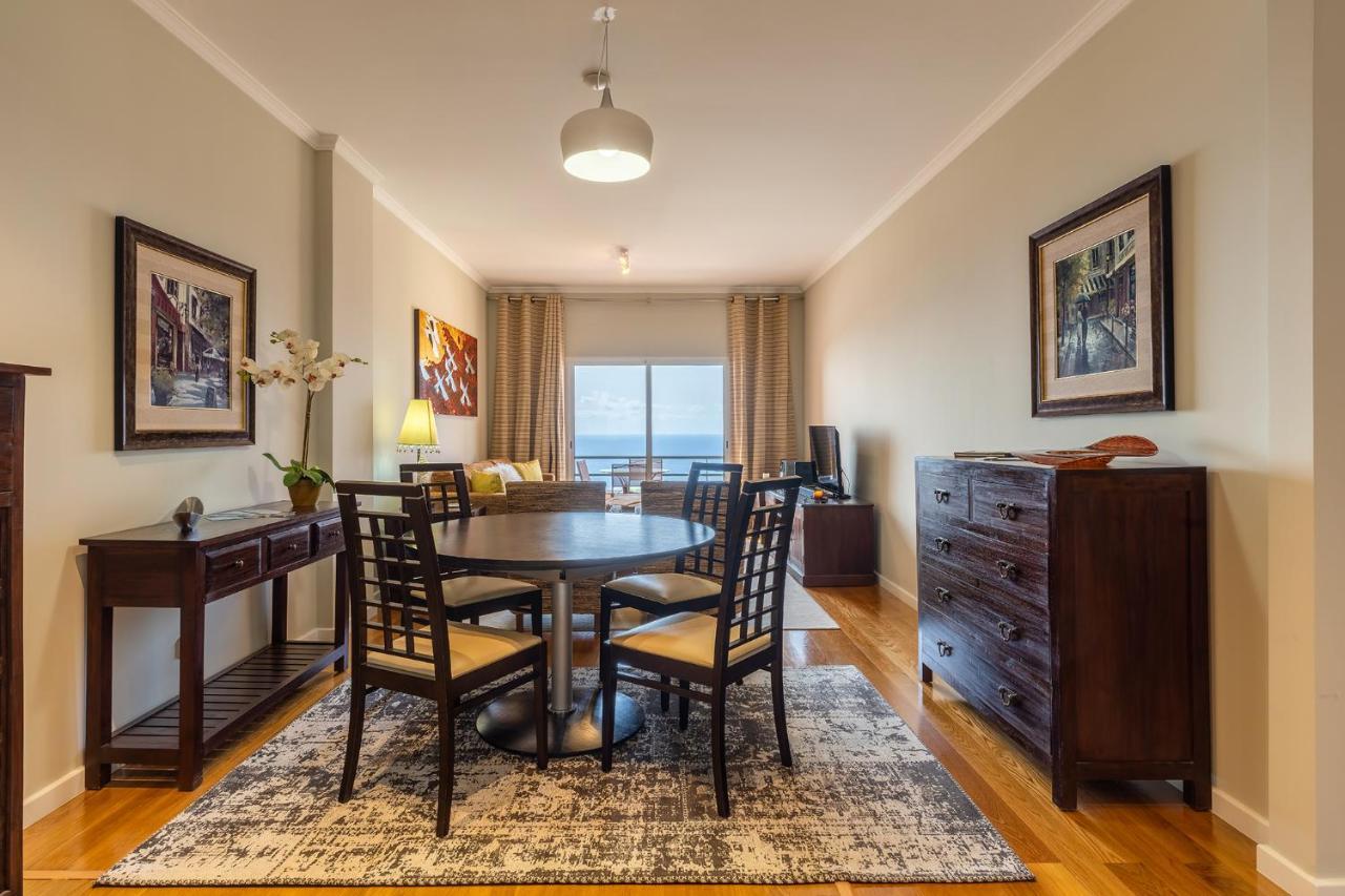 Stylish Apartment With Balcony And Amazing Views Over Funchal And The Sea Funchal (Madeira) Exterior foto